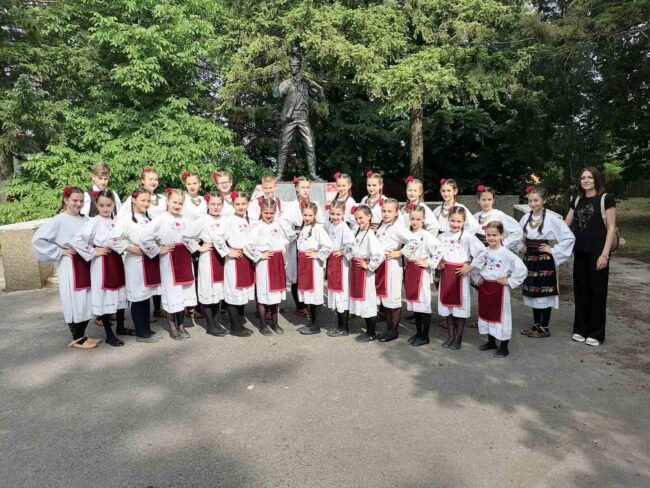 IMG-40809a36e41c3fb52c7684c2c85587bf-V