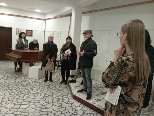 2bdabd74-cb32-44a9-a359-144c542aecb1